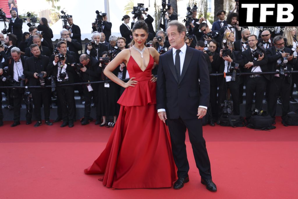 Deepika Padukone Sexy The Fappening Blog 79 1024x683 - Deepika Padukone Looks Beautiful in a Red Dress During the 75th Annual Cannes Film Festival (150 Photos)