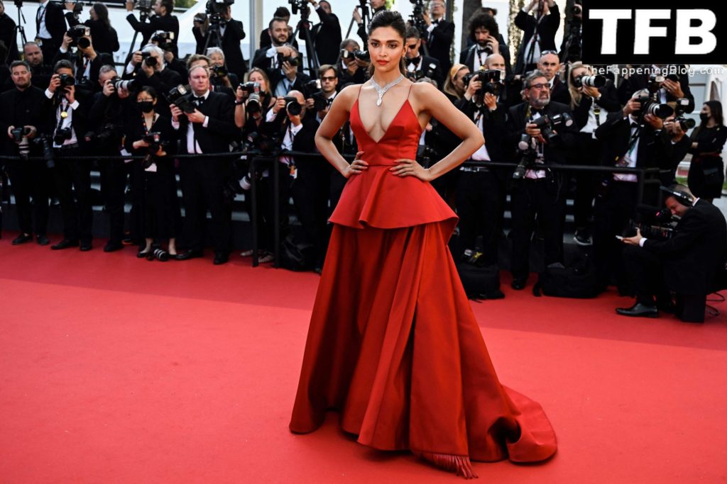 Deepika Padukone Sexy The Fappening Blog 87 1024x683 - Deepika Padukone Looks Beautiful in a Red Dress During the 75th Annual Cannes Film Festival (150 Photos)