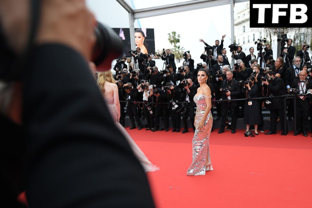 Eva Longoria Sexy The Fappening Blog 17 1 1024x683 - Eva Longoria Shines at the 75th Annual Cannes Film Festival (85 Photos)