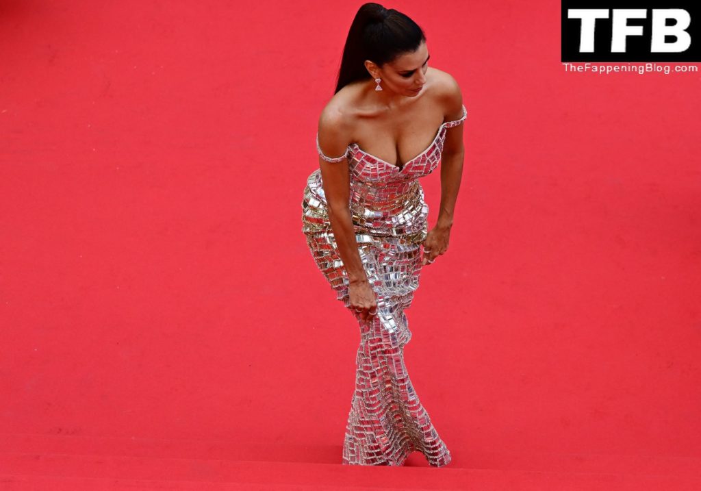 Eva Longoria Sexy The Fappening Blog 98 1 1024x717 - Eva Longoria Shines at the 75th Annual Cannes Film Festival (85 Photos)