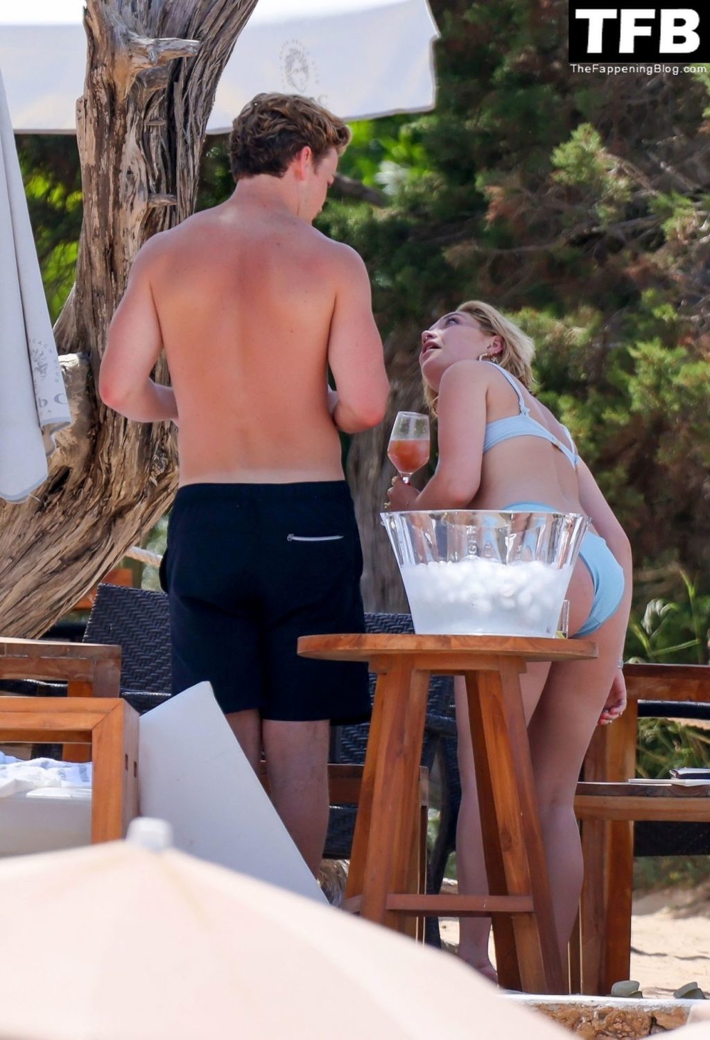 Florence Pugh Sexy The Fappening Blog 4 1024x1500 - Florence Pugh & Will Poulter Enjoy a Flirty Beach Day in Ibiza (14 Photos)