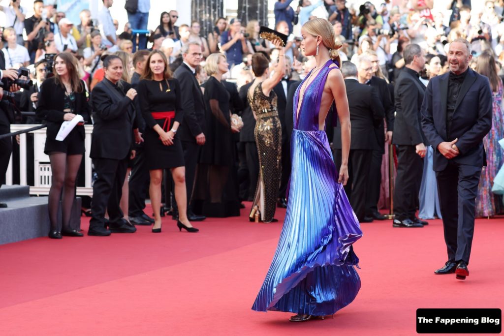 Frida Aasen Sexy The Fappening Blog 56 1 1024x683 - Frida Aasen Poses on the Red Carpet at the 75th Annual Cannes Film Festival (150 Photos)