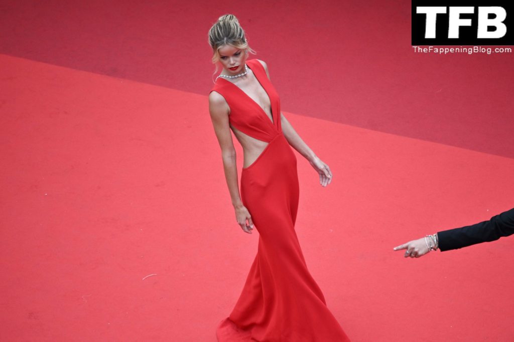 Frida Aasen Sexy The Fappening Blog 90 1024x683 - Frida Aasen Looks Stunning in a Red Dress at the 75th Annual Cannes Film Festival (153 Photos)
