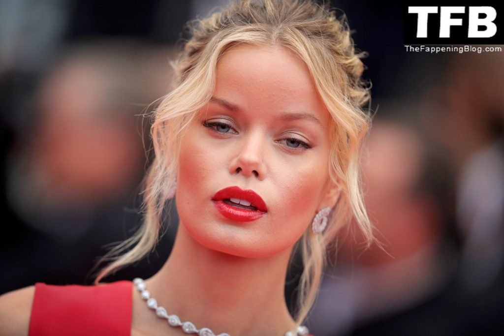 Frida Aasen Sexy The Fappening Blog 98 1024x683 - Frida Aasen Looks Stunning in a Red Dress at the 75th Annual Cannes Film Festival (153 Photos)
