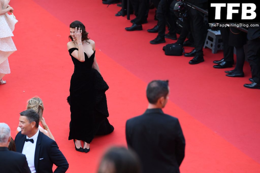 Georgia Fowler Sexy The Fappening Blog 136 1024x683 - Georgia Fowler Shows Off Her Cleavage at the 75th Annual Cannes Film Festival (144 Photos)