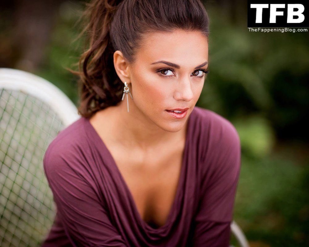 Jana Kramer Topless Sexy Collection The Fappening Blog 1 - Jana Kramer Topless & Sexy Collection (27 Photos + Video)