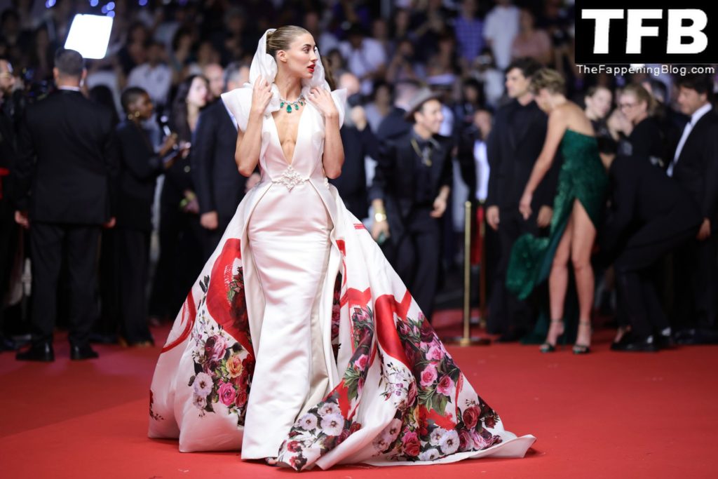 Jessica Michel Sexy The Fappening Blog 22 1024x683 - Jessica Michel Poses Braless on the Red Carpet at the 75th Annual Cannes Film Festival (80 Photos)