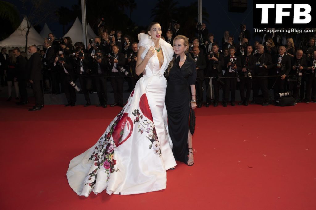 Jessica Michel Sexy The Fappening Blog 71 1024x683 - Jessica Michel Poses Braless on the Red Carpet at the 75th Annual Cannes Film Festival (80 Photos)