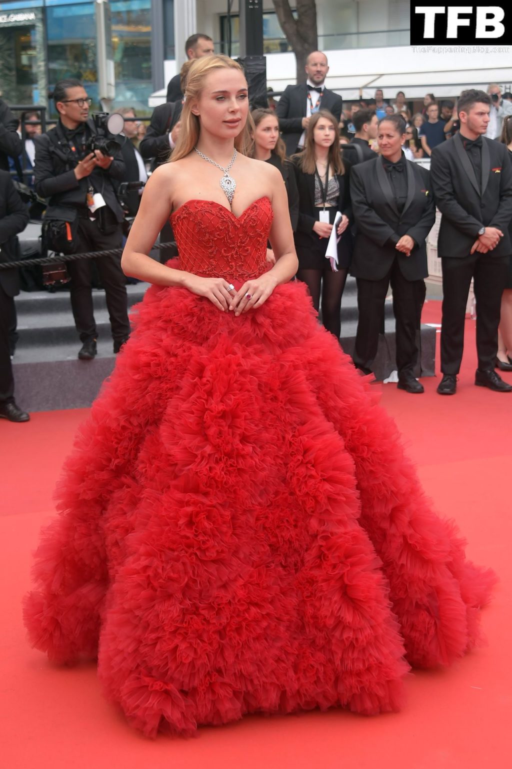 Kimberley Garner Sexy The Fappening Blog 110 1024x1538 - Kimberley Garner Looks Hot in a Red Dress at the 75th Annual Cannes Film Festival (134 Photos)