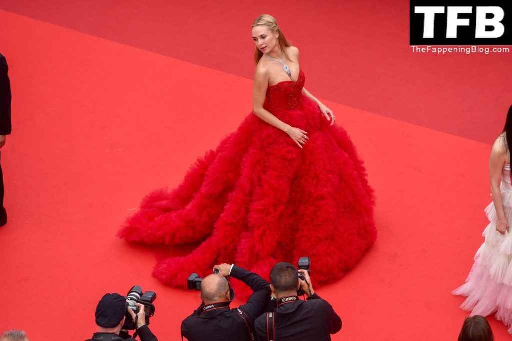Kimberley Garner Sexy The Fappening Blog 19 1 1024x682 - Kimberley Garner Looks Hot in a Red Dress at the 75th Annual Cannes Film Festival (134 Photos)