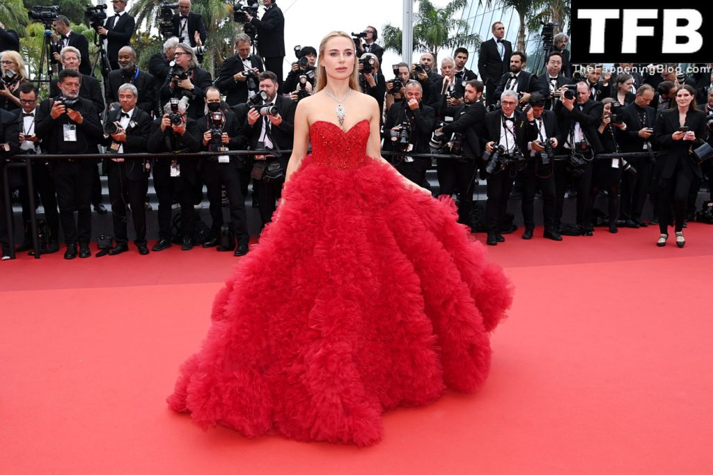 Kimberley Garner Sexy The Fappening Blog 50 1024x683 - Kimberley Garner Looks Hot in a Red Dress at the 75th Annual Cannes Film Festival (134 Photos)