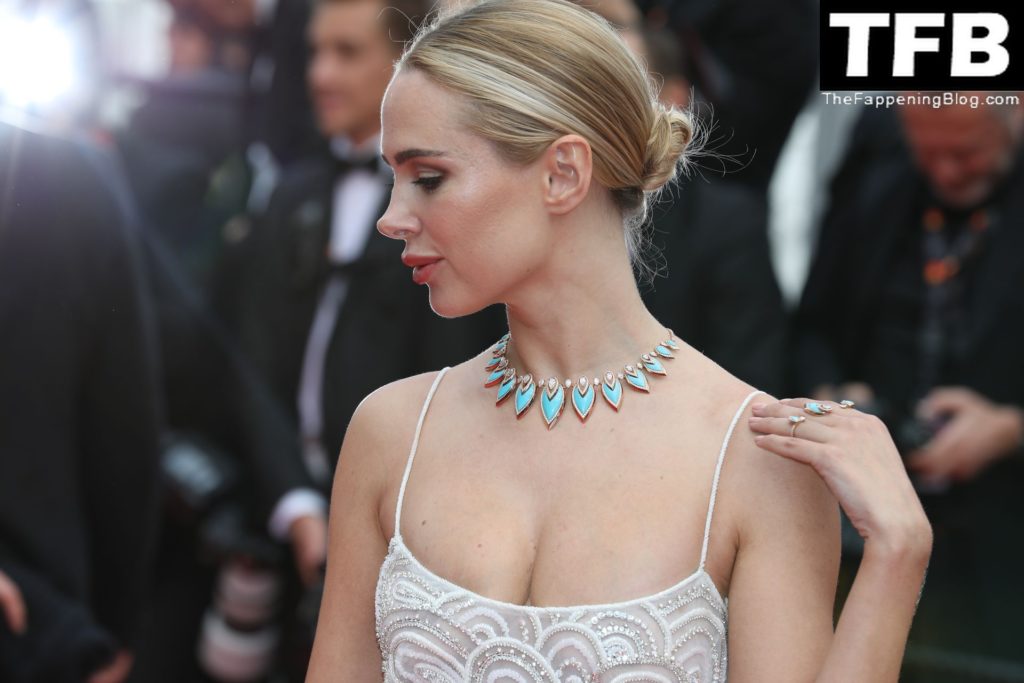Kimberley Garner Sexy The Fappening Blog 6 2 1024x683 - Kimberley Garner Displays Her Cleavage at the 75th Cannes Film Festival (96 Photos)