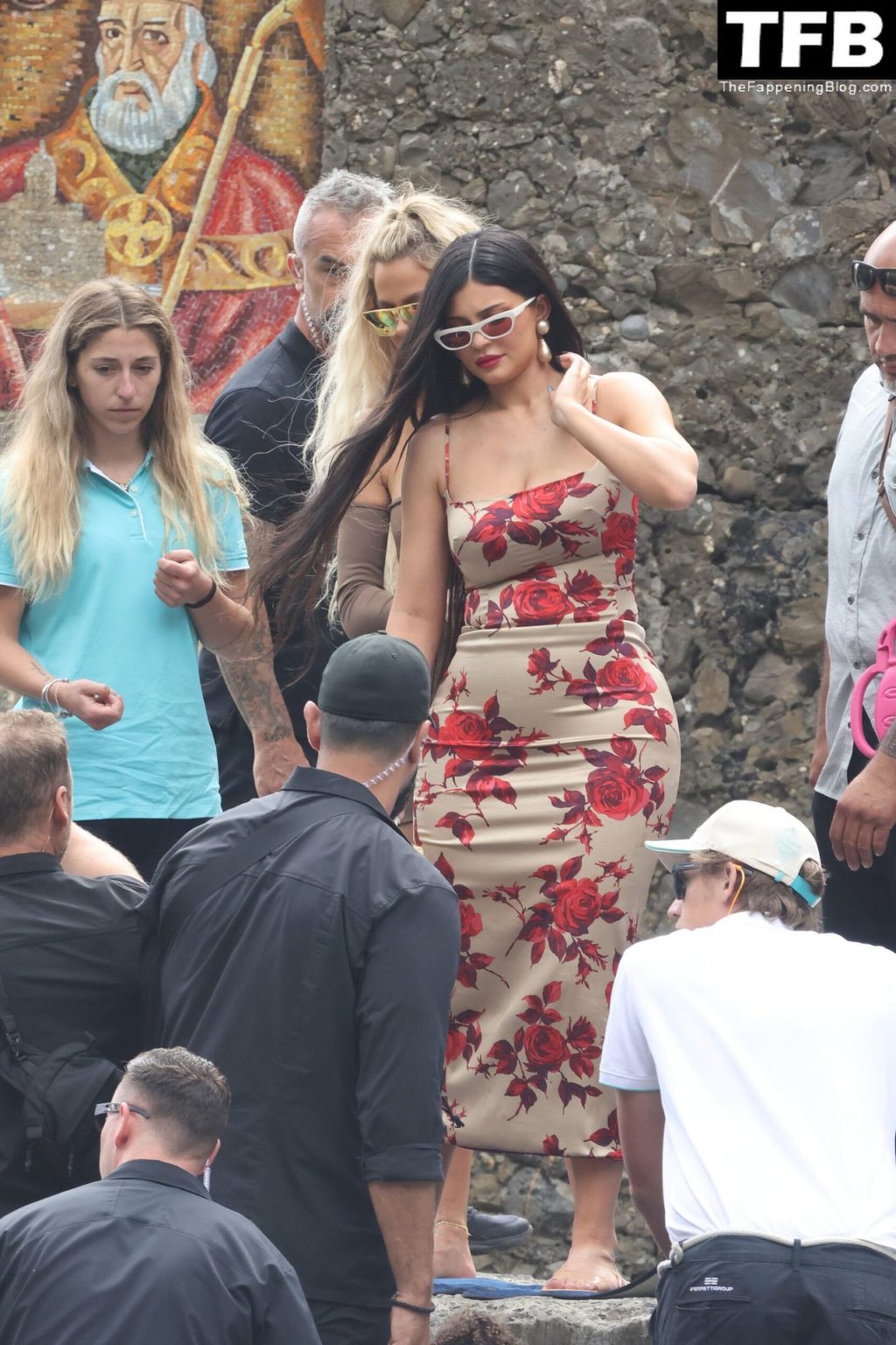 Kylie Jenner Sexy The Fappening Blog 11 1024x1536 - Kylie Jenner Flaunts Her Curves in Portofino (32 Photos)