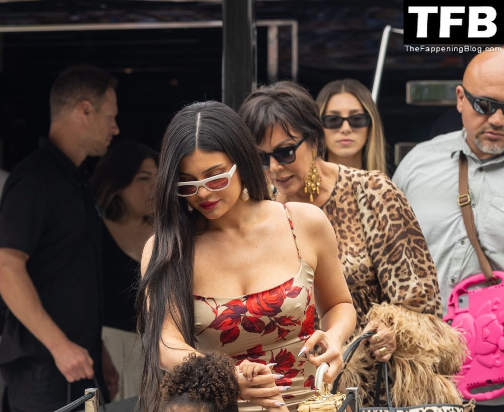 Kylie Jenner Sexy The Fappening Blog 29 1024x838 - Kylie Jenner Flaunts Her Curves in Portofino (32 Photos)