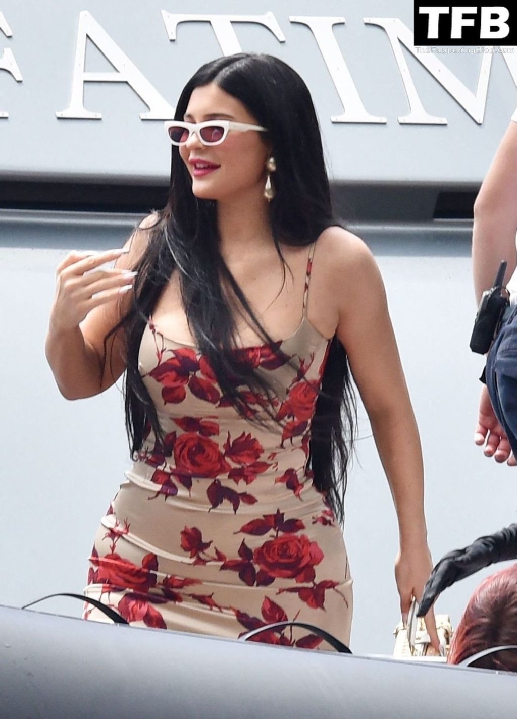 Kylie Jenner Sexy The Fappening Blog 3 1024x1425 - Kylie Jenner Flaunts Her Curves in Portofino (32 Photos)