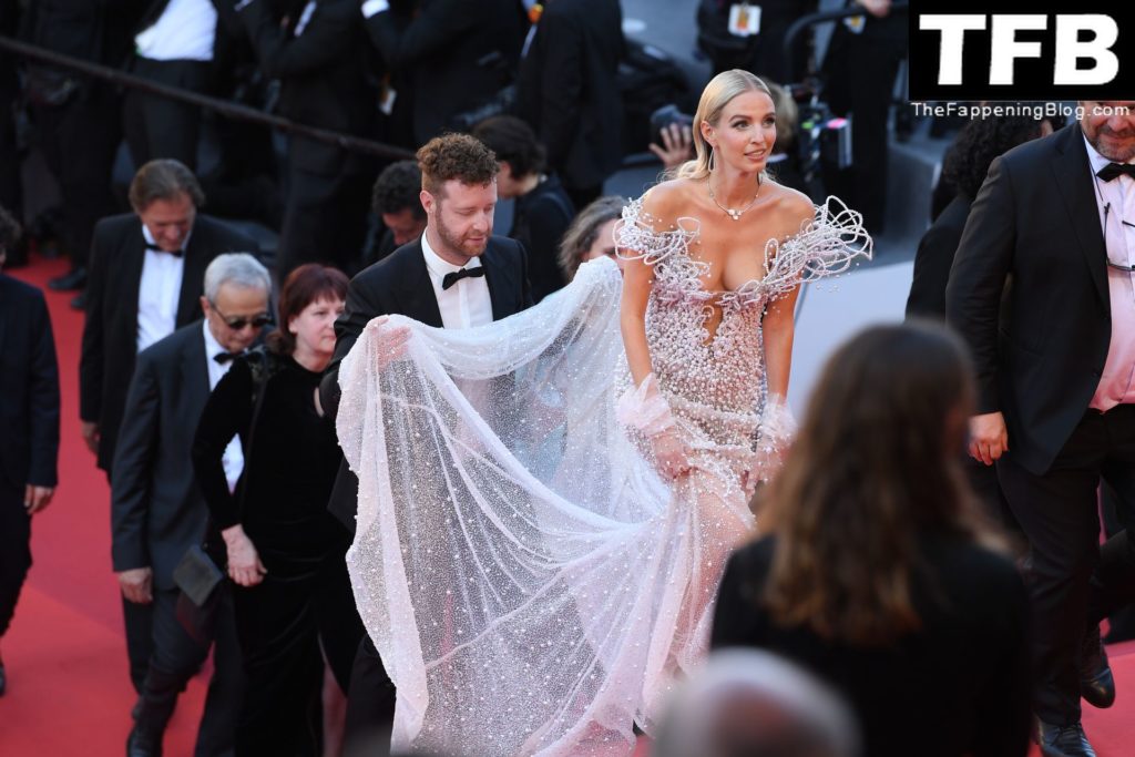 Leonie Hanne Sexy The Fappening Blog 50 1024x683 - Leonie Hanne Shines on the Red Carpet at the 75th Annual Cannes Film Festival (106 Photos)