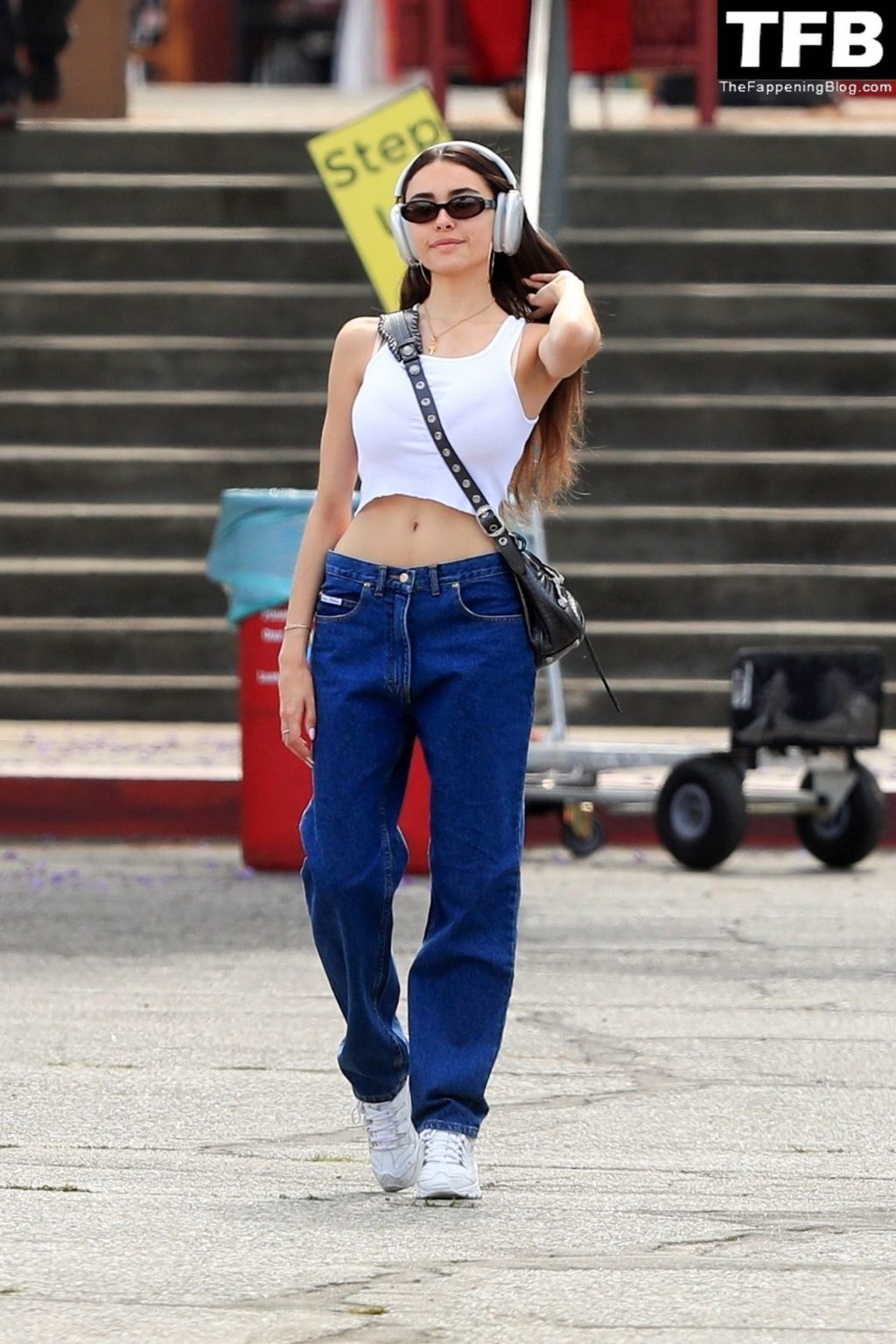 Madison Beer Sexy The Fappening Blog 17 1024x1536 - Madison Beer Wears a Tiny Crop Top Revealing a Toned Waist While Shopping in LA (39 Photos)