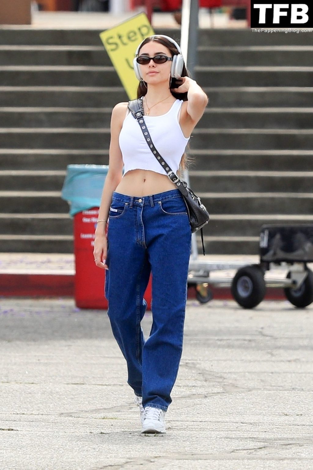 Madison Beer Sexy The Fappening Blog 18 1024x1536 - Madison Beer Wears a Tiny Crop Top Revealing a Toned Waist While Shopping in LA (39 Photos)