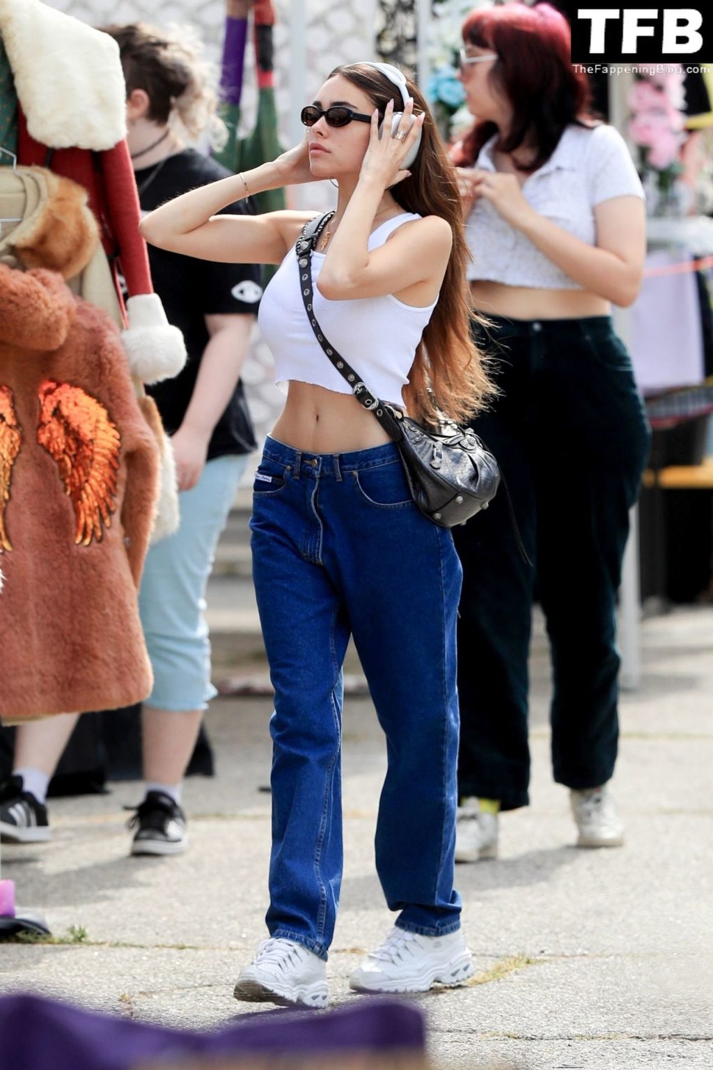 Madison Beer Sexy The Fappening Blog 22 1024x1536 - Madison Beer Wears a Tiny Crop Top Revealing a Toned Waist While Shopping in LA (39 Photos)