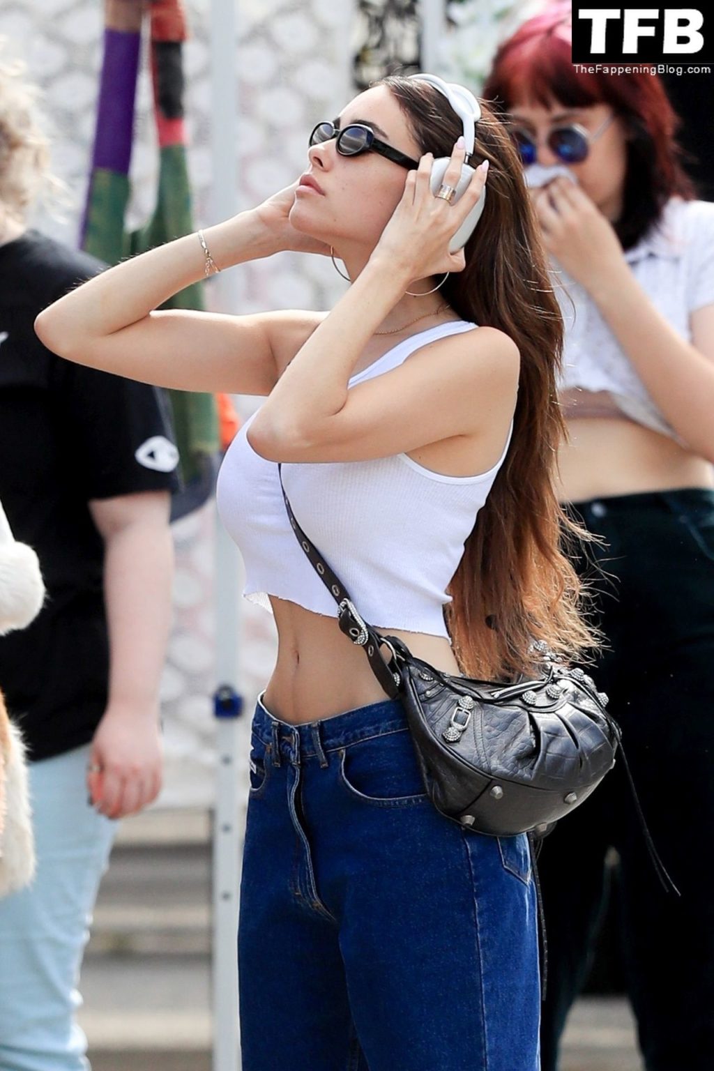 Madison Beer Sexy The Fappening Blog 23 1024x1536 - Madison Beer Wears a Tiny Crop Top Revealing a Toned Waist While Shopping in LA (39 Photos)