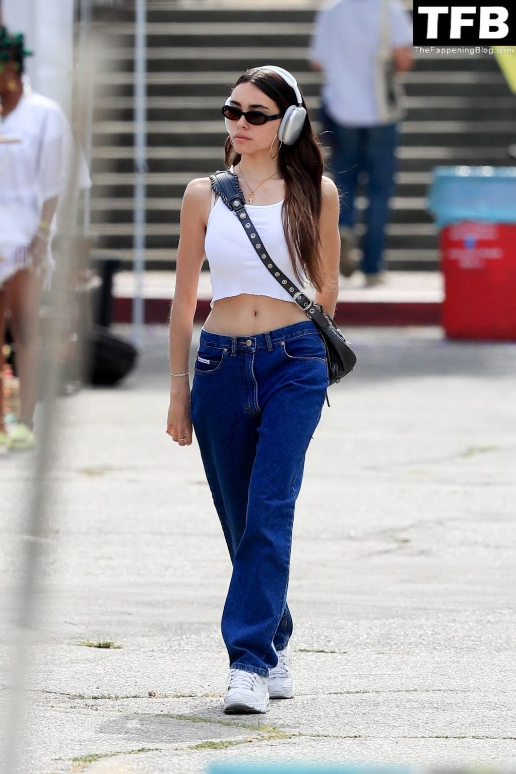 Madison Beer Sexy The Fappening Blog 27 1024x1536 - Madison Beer Wears a Tiny Crop Top Revealing a Toned Waist While Shopping in LA (39 Photos)