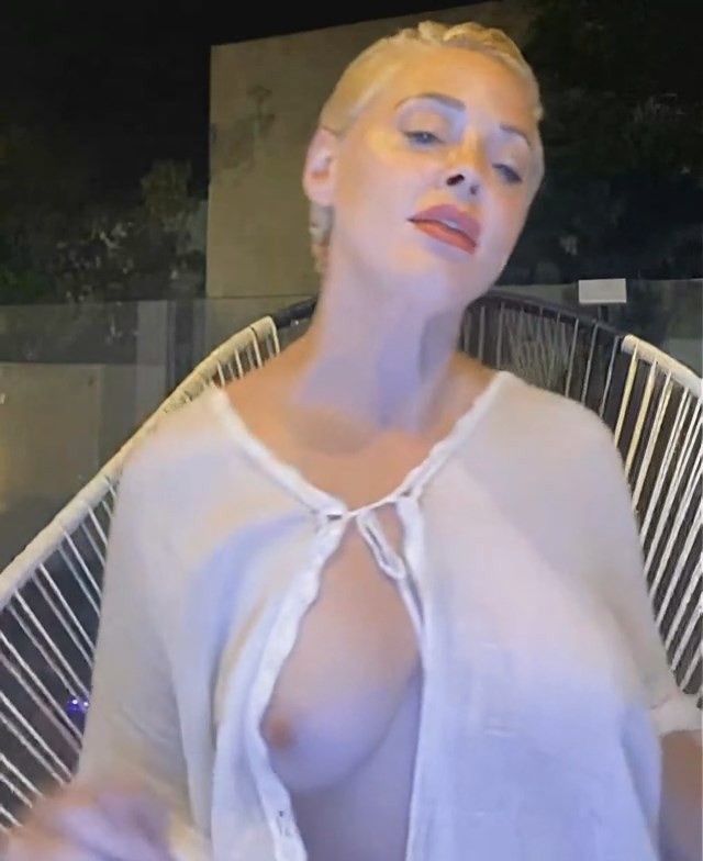 Rose McGowan Nude During Live Broadcast TheFappening Pro 7 - Rose McGowan Nude (3 Videos + 14 Screens)