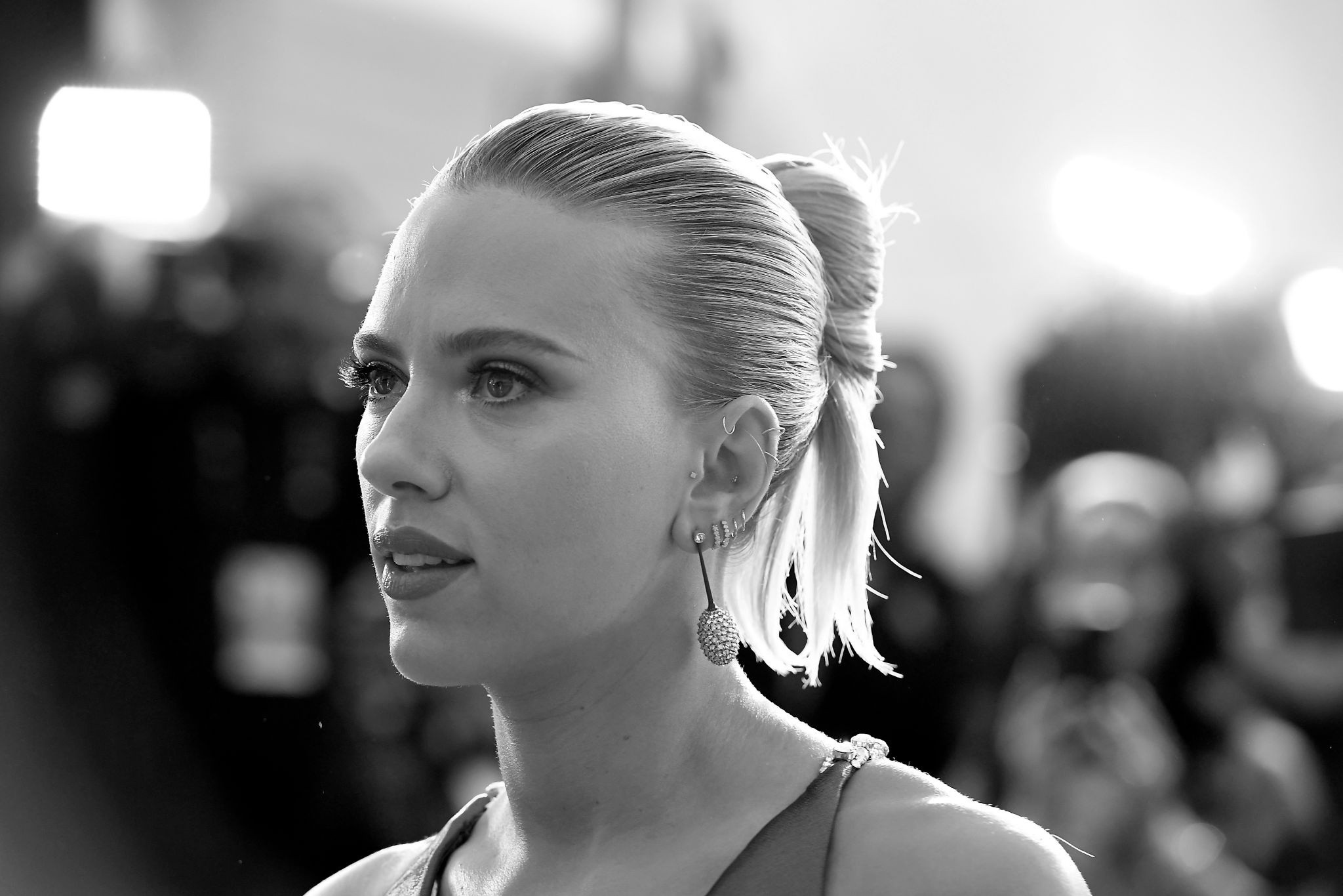 Scarlett Johansson Cleavage The Fappening Pro 12 - Scarlett Johansson Deep Cleavage (116 Photos)