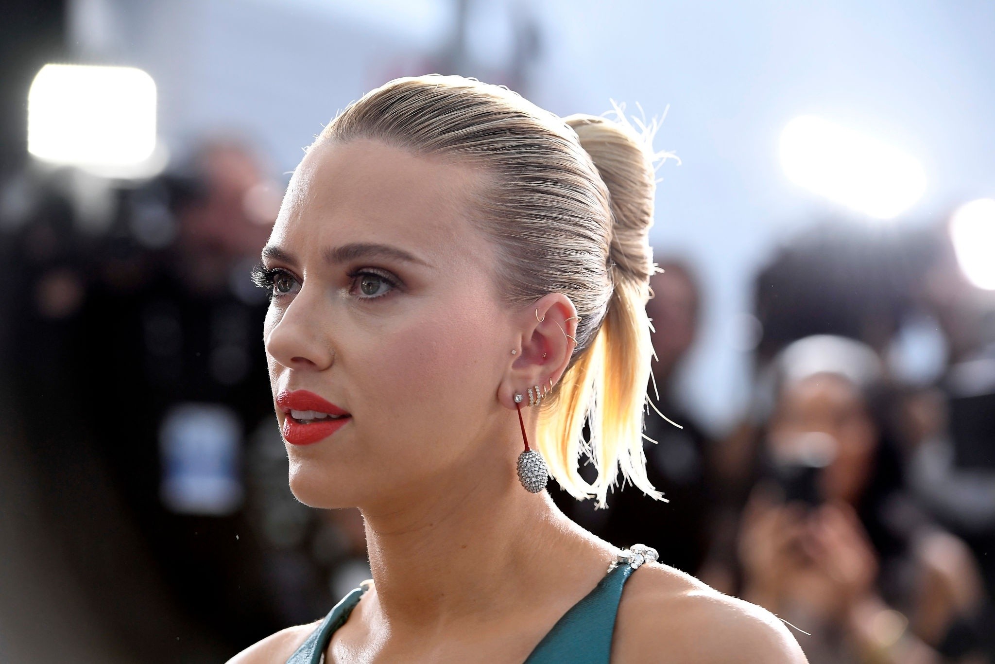 Scarlett Johansson Cleavage The Fappening Pro 70 - Scarlett Johansson Deep Cleavage (116 Photos)