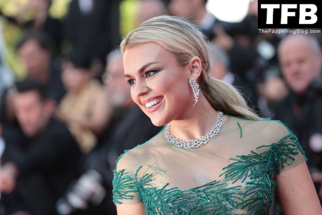 Tallia Storm Sexy The Fappening Blog 20 3 1024x683 - Tallia Storm Looks Hot in a See-Through Dress at the Screening of “Armageddon Time” During the 75th Annual Cannes Film Festival (86 Photos)
