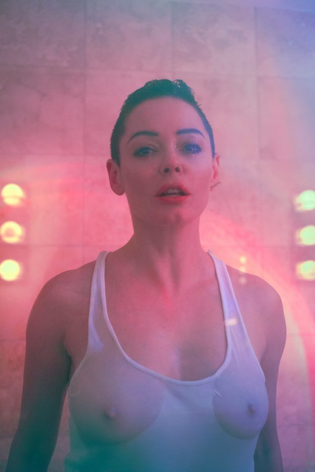 The Fappening Rose McGowan Nude 3 624x936 - Rose McGowan Nude (3 Videos + 14 Screens)