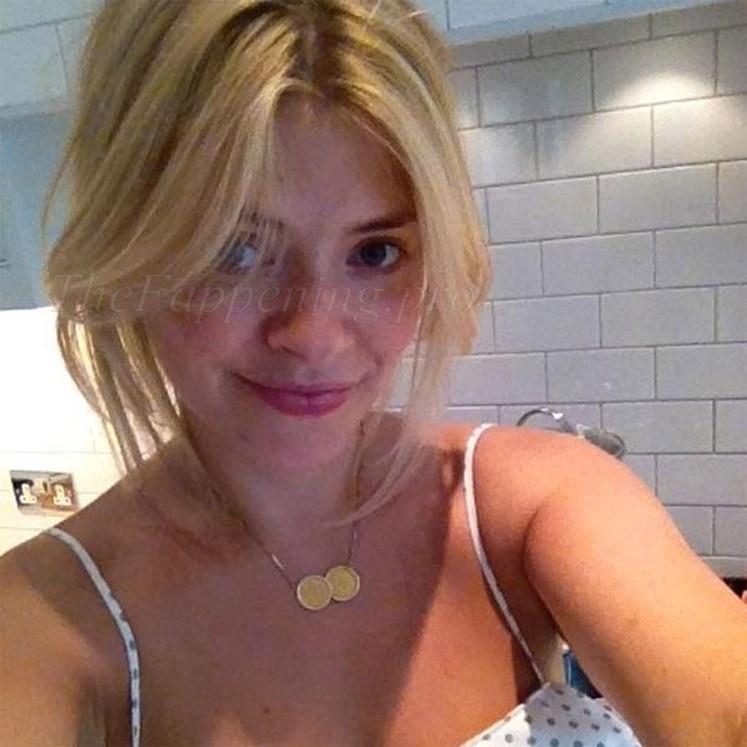 TheFappening.pro Holly Willoughby 4 - Holly Willoughby Nude Leaked (10 Photos)