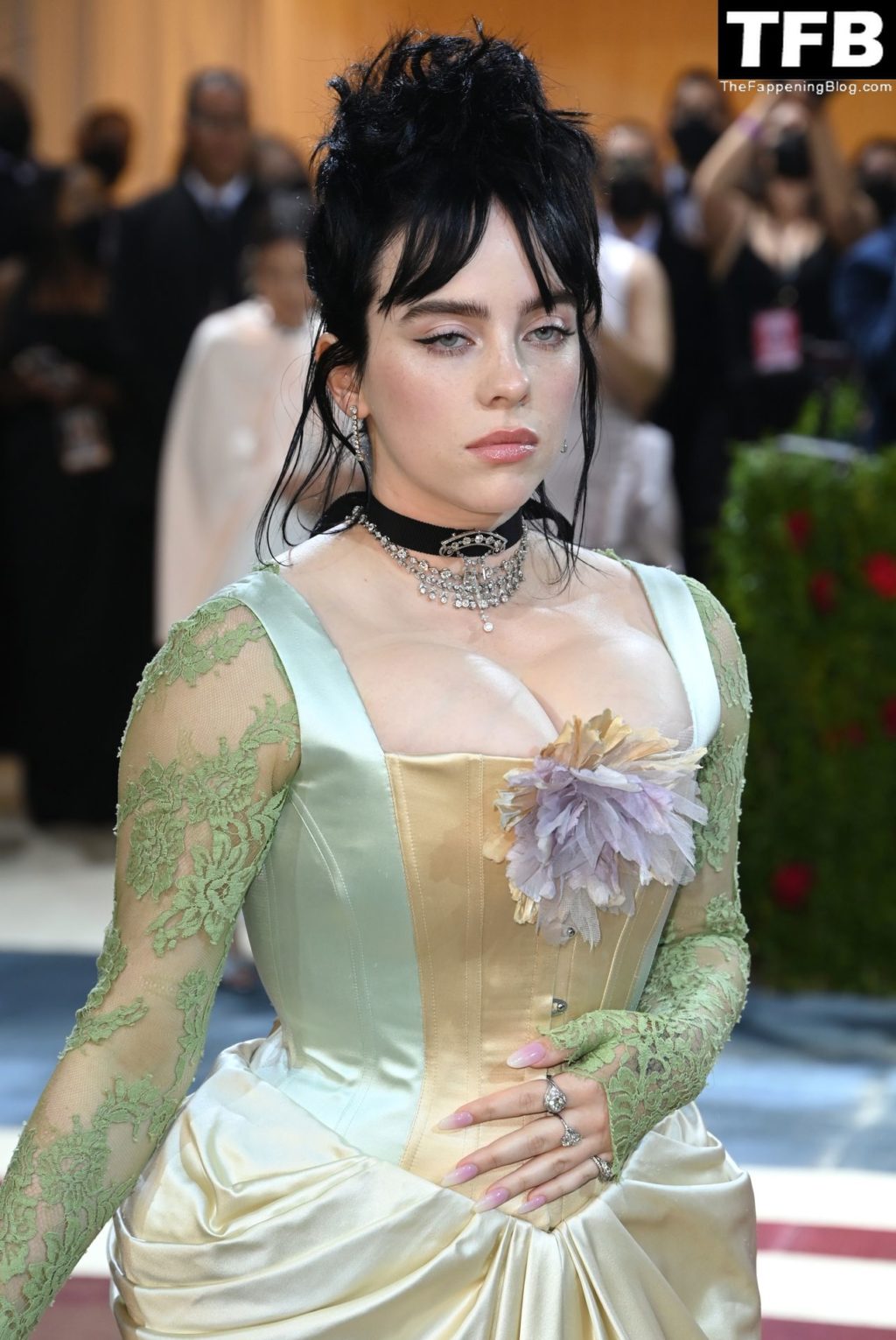 Billie Eilish Sexy The Fappening Blog 102 1024x1531 - Billie Eilish Showcases Nice Cleavage at The 2022 Met Gala in NYC (155 Photos)