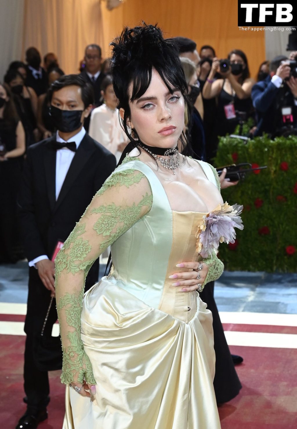 Billie Eilish Sexy The Fappening Blog 103 1024x1477 - Billie Eilish Showcases Nice Cleavage at The 2022 Met Gala in NYC (155 Photos)