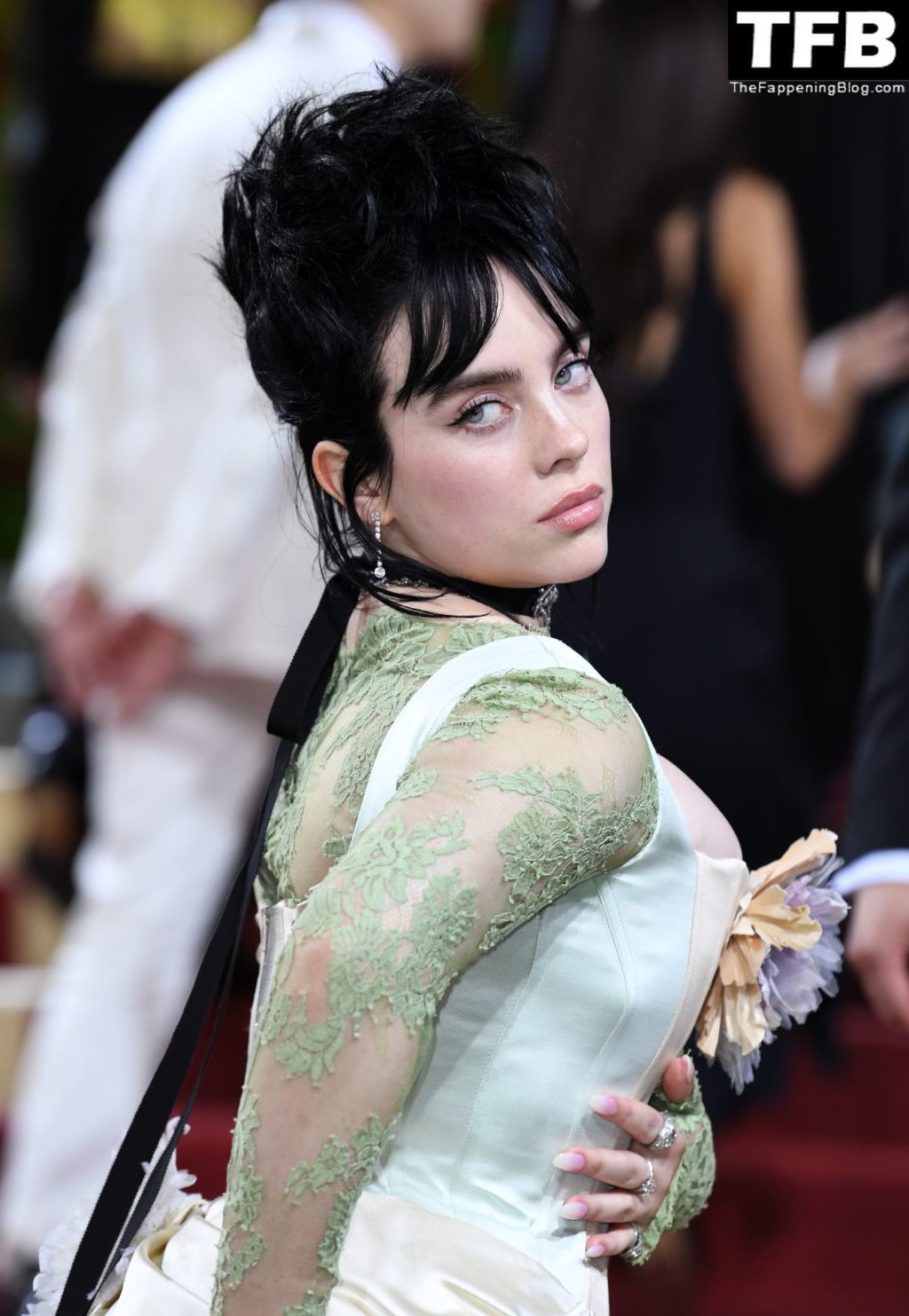 Billie Eilish Sexy The Fappening Blog 108 1024x1483 - Billie Eilish Showcases Nice Cleavage at The 2022 Met Gala in NYC (155 Photos)