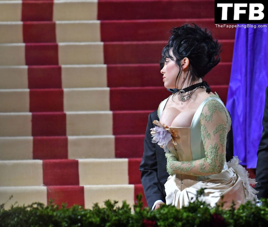 Billie Eilish Sexy The Fappening Blog 113 1024x867 - Billie Eilish Showcases Nice Cleavage at The 2022 Met Gala in NYC (155 Photos)