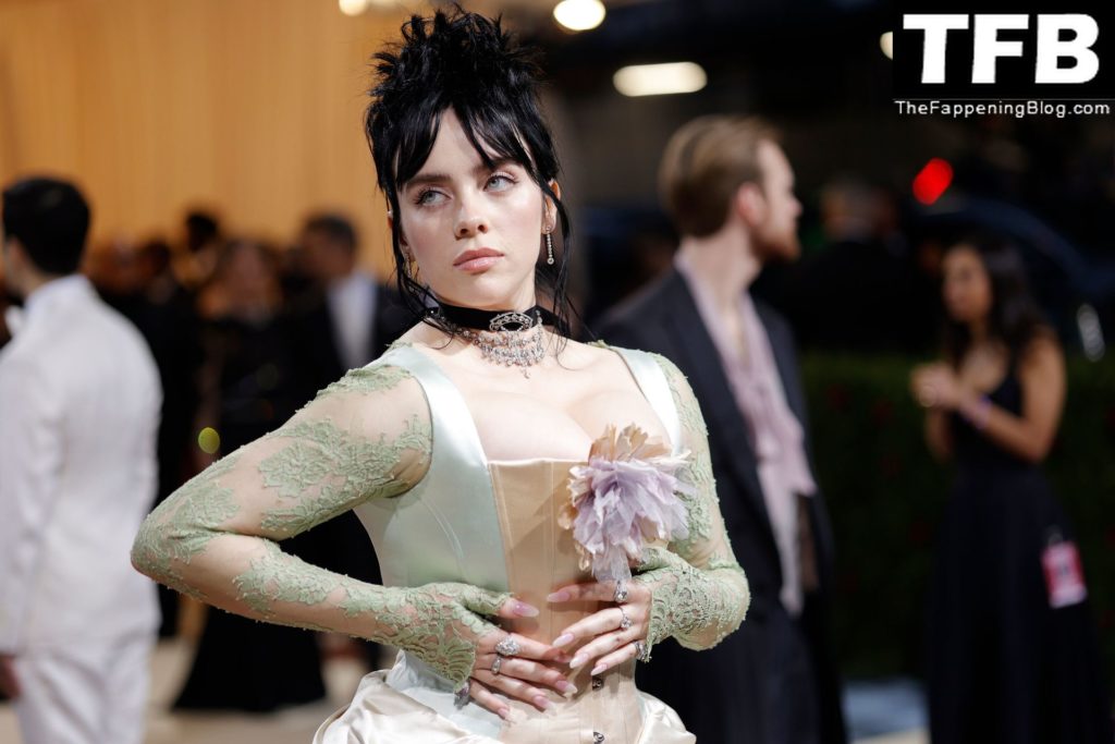 Billie Eilish Sexy The Fappening Blog 117 1024x683 - Billie Eilish Showcases Nice Cleavage at The 2022 Met Gala in NYC (155 Photos)