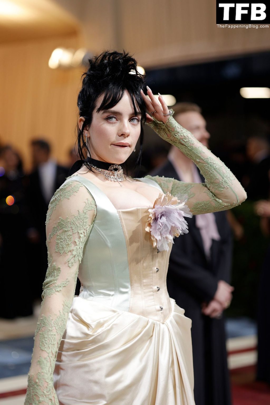 Billie Eilish Sexy The Fappening Blog 120 1024x1536 - Billie Eilish Showcases Nice Cleavage at The 2022 Met Gala in NYC (155 Photos)