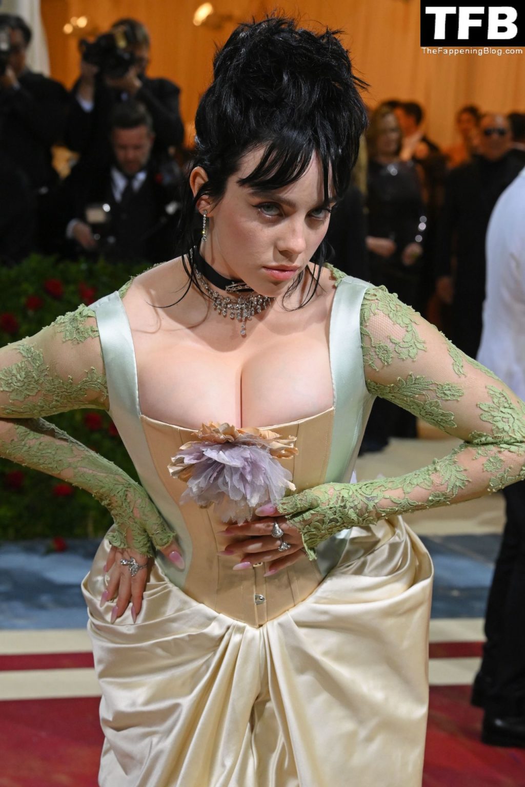 Billie Eilish Sexy The Fappening Blog 125 1024x1536 - Billie Eilish Showcases Nice Cleavage at The 2022 Met Gala in NYC (155 Photos)
