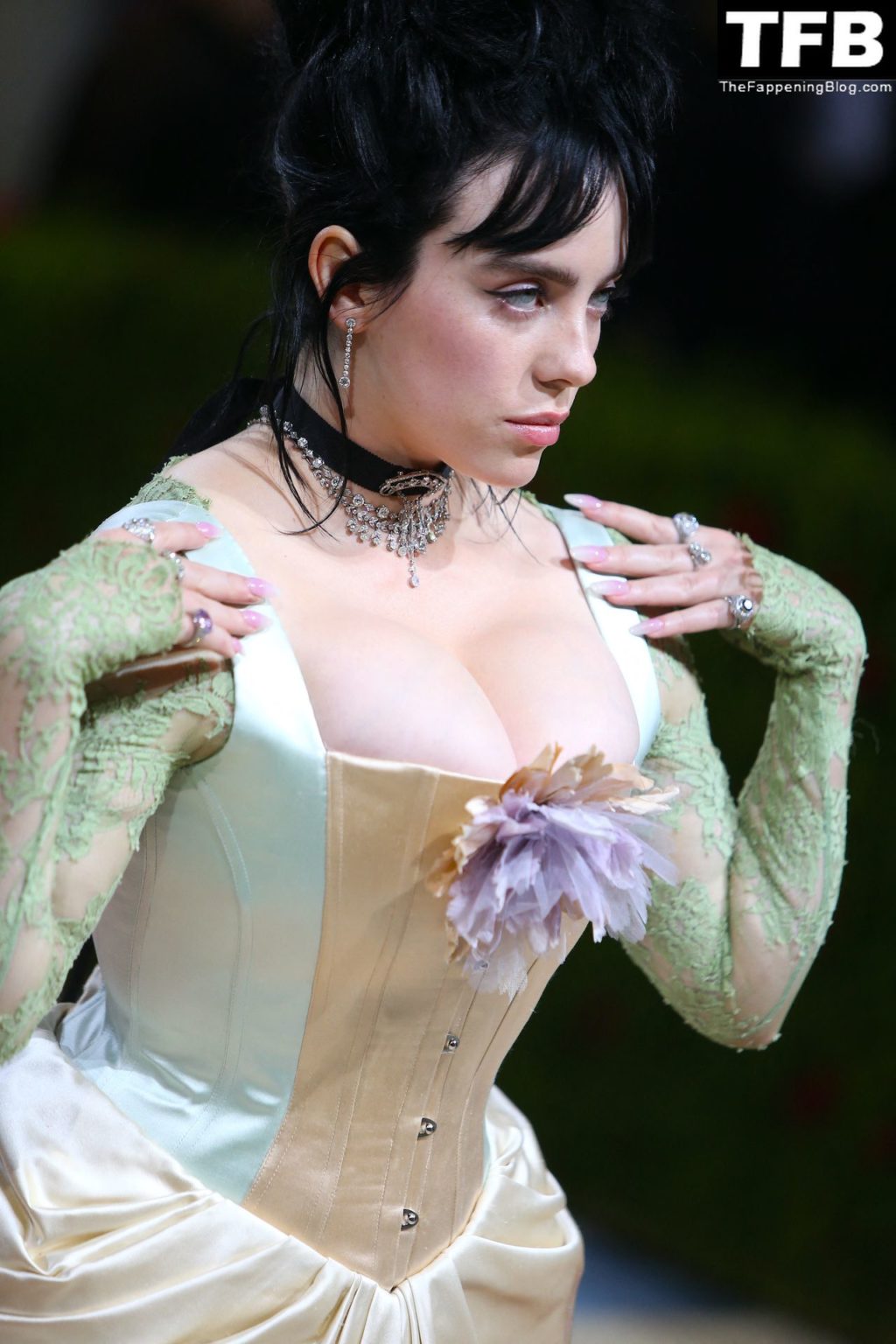 Billie Eilish Sexy The Fappening Blog 13 1024x1536 - Billie Eilish Showcases Nice Cleavage at The 2022 Met Gala in NYC (155 Photos)