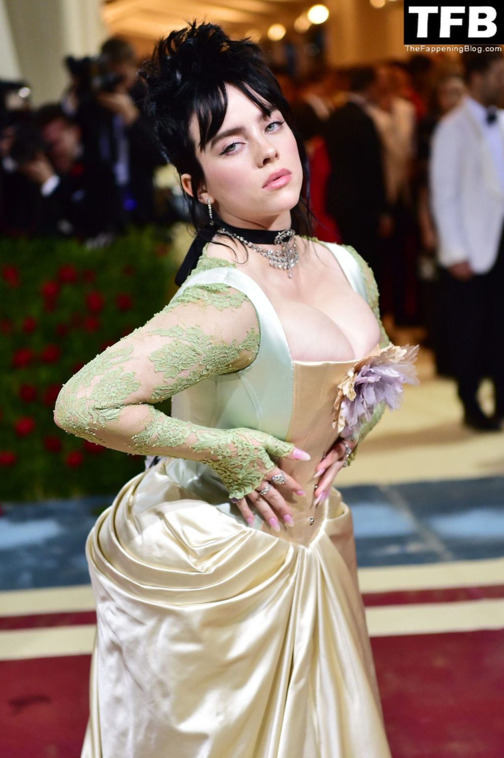 Billie Eilish Sexy The Fappening Blog 132 1024x1538 - Billie Eilish Showcases Nice Cleavage at The 2022 Met Gala in NYC (155 Photos)