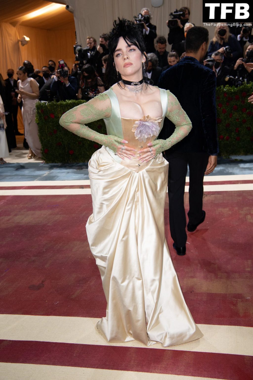 Billie Eilish Sexy The Fappening Blog 21 1024x1536 - Billie Eilish Showcases Nice Cleavage at The 2022 Met Gala in NYC (155 Photos)