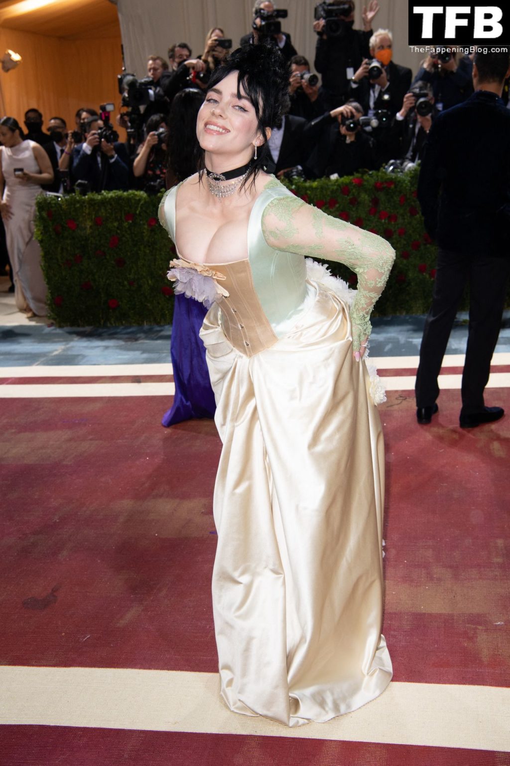 Billie Eilish Sexy The Fappening Blog 25 1024x1536 - Billie Eilish Showcases Nice Cleavage at The 2022 Met Gala in NYC (155 Photos)