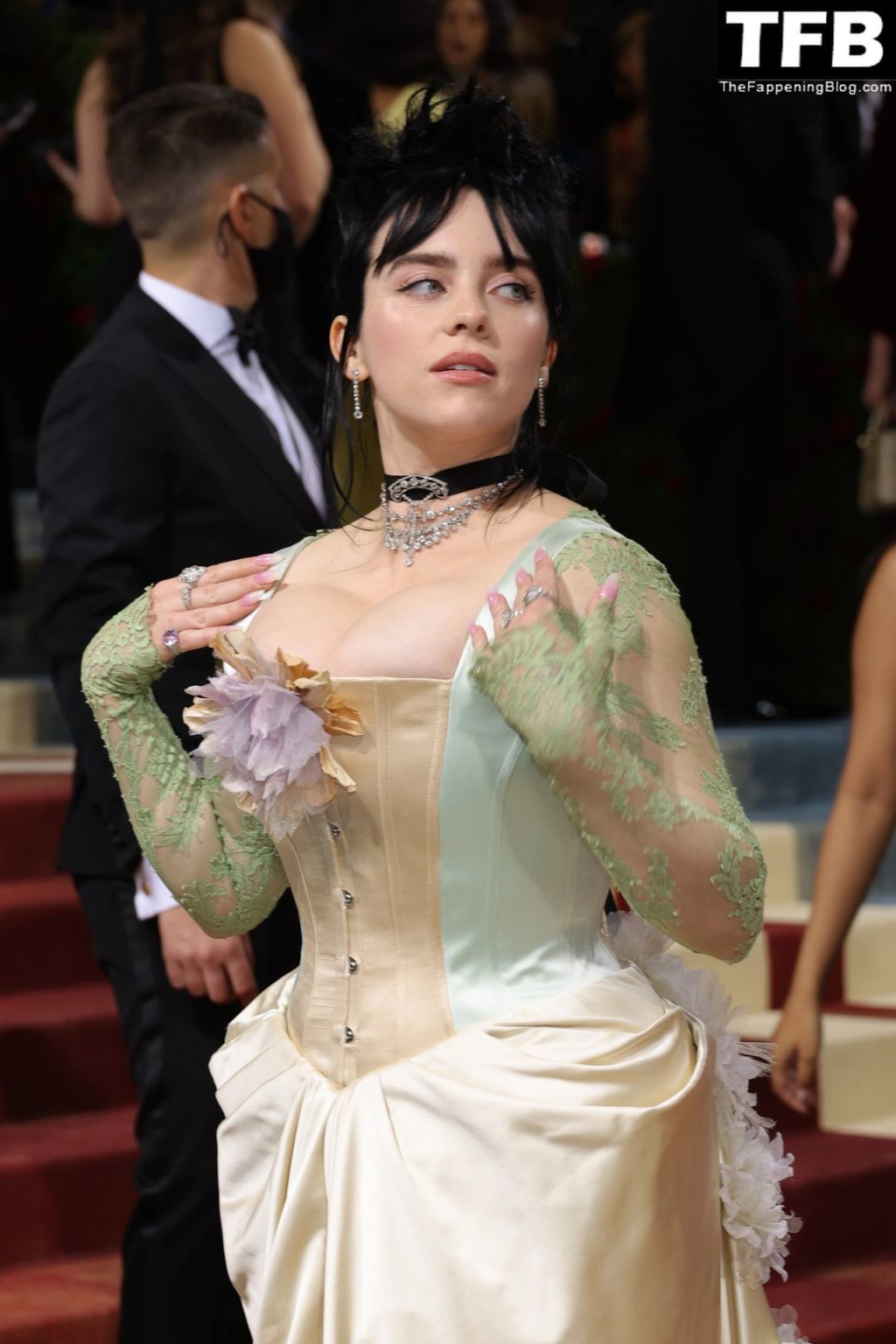 Billie Eilish Sexy The Fappening Blog 46 1024x1536 - Billie Eilish Showcases Nice Cleavage at The 2022 Met Gala in NYC (155 Photos)