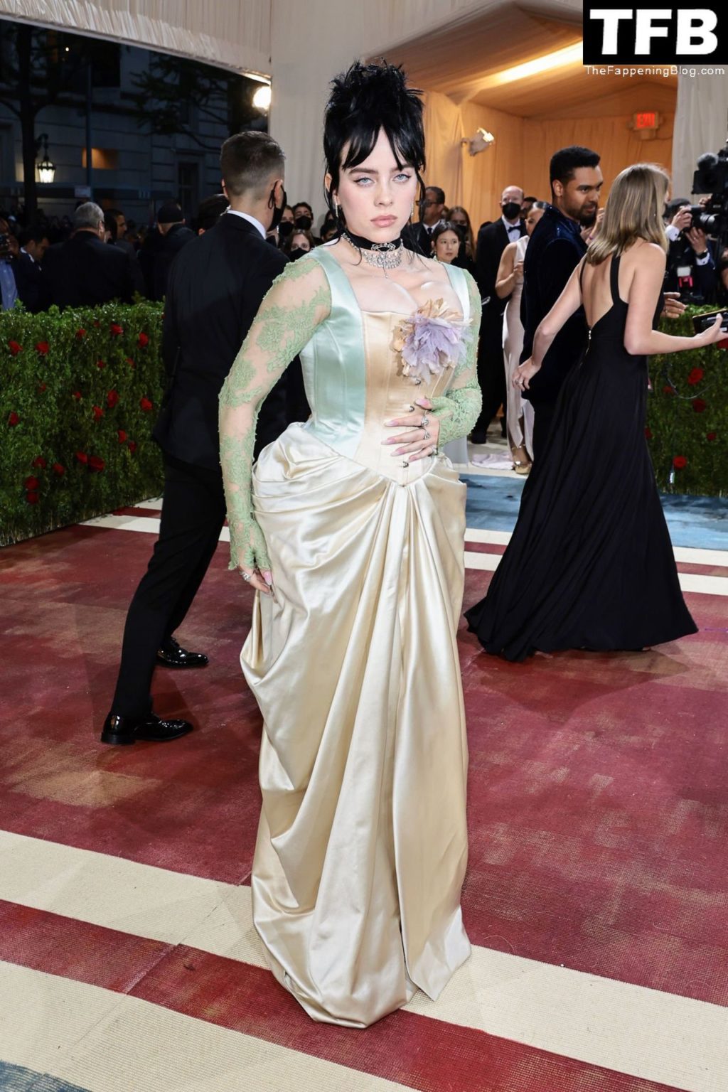 Billie Eilish Sexy The Fappening Blog 52 1024x1536 - Billie Eilish Showcases Nice Cleavage at The 2022 Met Gala in NYC (155 Photos)