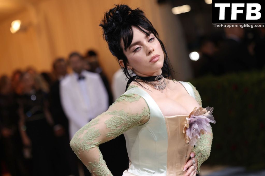 Billie Eilish Sexy The Fappening Blog 54 1024x683 - Billie Eilish Showcases Nice Cleavage at The 2022 Met Gala in NYC (155 Photos)
