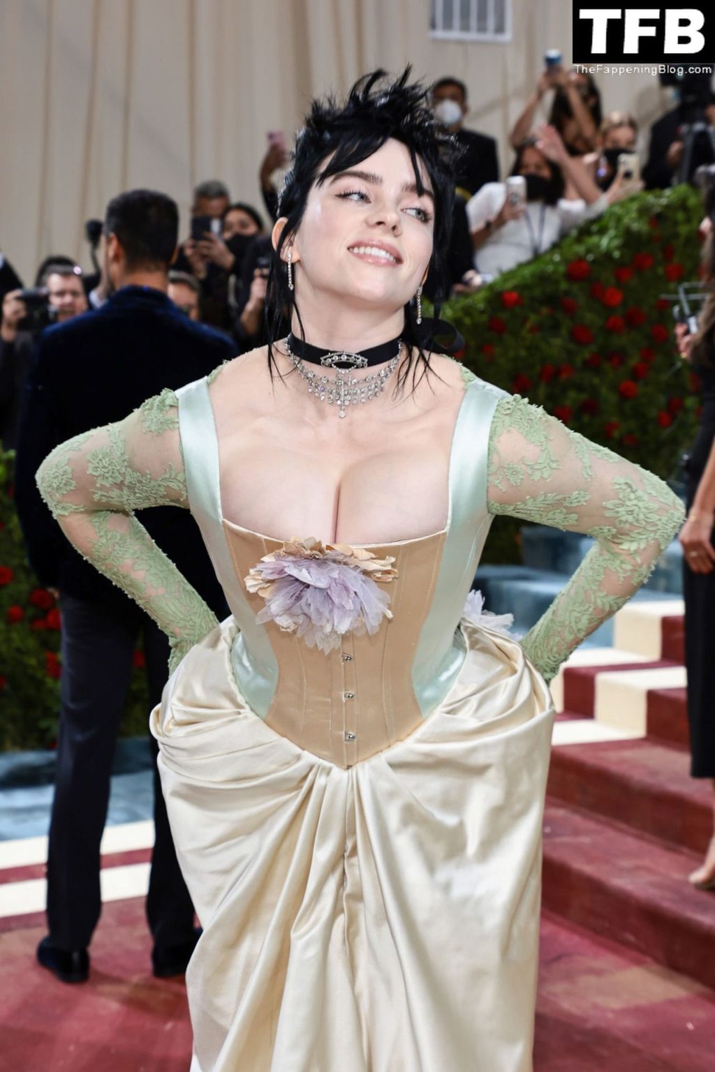 Billie Eilish Sexy The Fappening Blog 60 1024x1536 - Billie Eilish Showcases Nice Cleavage at The 2022 Met Gala in NYC (155 Photos)