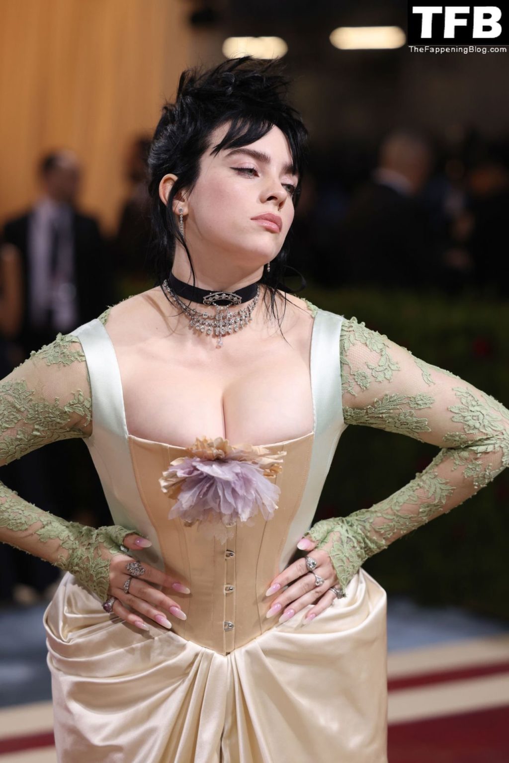 Billie Eilish Sexy The Fappening Blog 63 1024x1535 - Billie Eilish Showcases Nice Cleavage at The 2022 Met Gala in NYC (155 Photos)