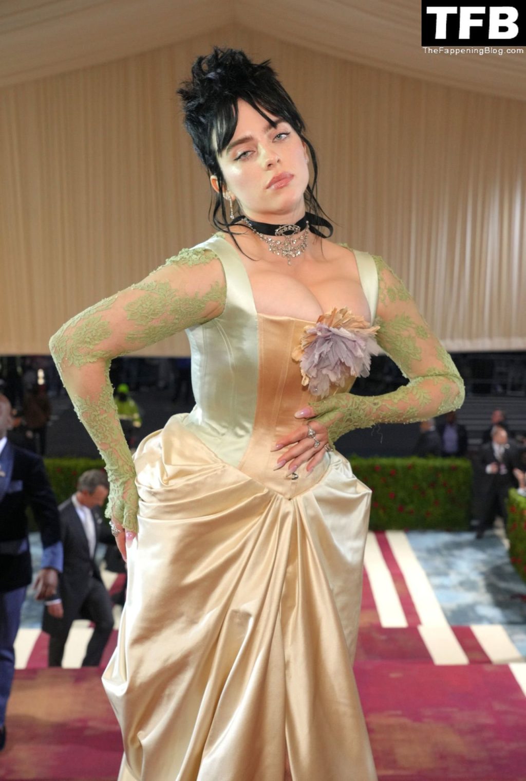 Billie Eilish Sexy The Fappening Blog 69 1024x1519 - Billie Eilish Showcases Nice Cleavage at The 2022 Met Gala in NYC (155 Photos)
