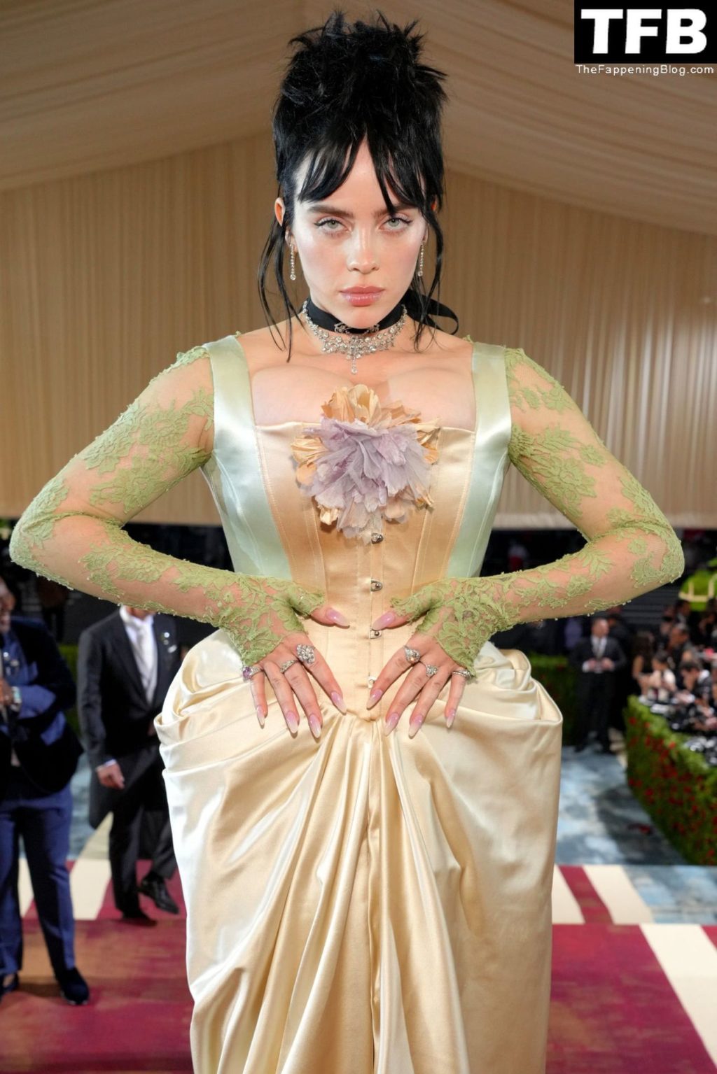 Billie Eilish Sexy The Fappening Blog 71 1024x1535 - Billie Eilish Showcases Nice Cleavage at The 2022 Met Gala in NYC (155 Photos)