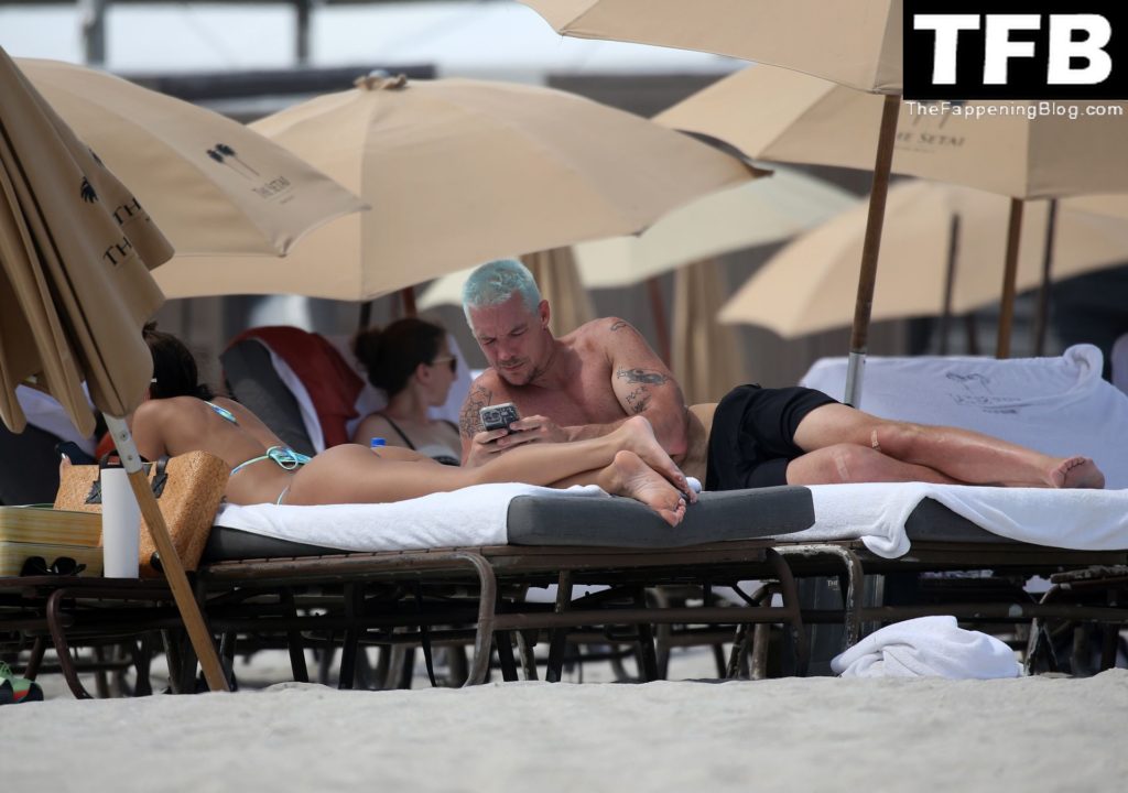 Chantel Jeffries Sexy The Fappening Blog 19 2 1024x720 - Diplo and Chantel Jeffries Hang Out Together on the Beach in Miami (40 Photos)